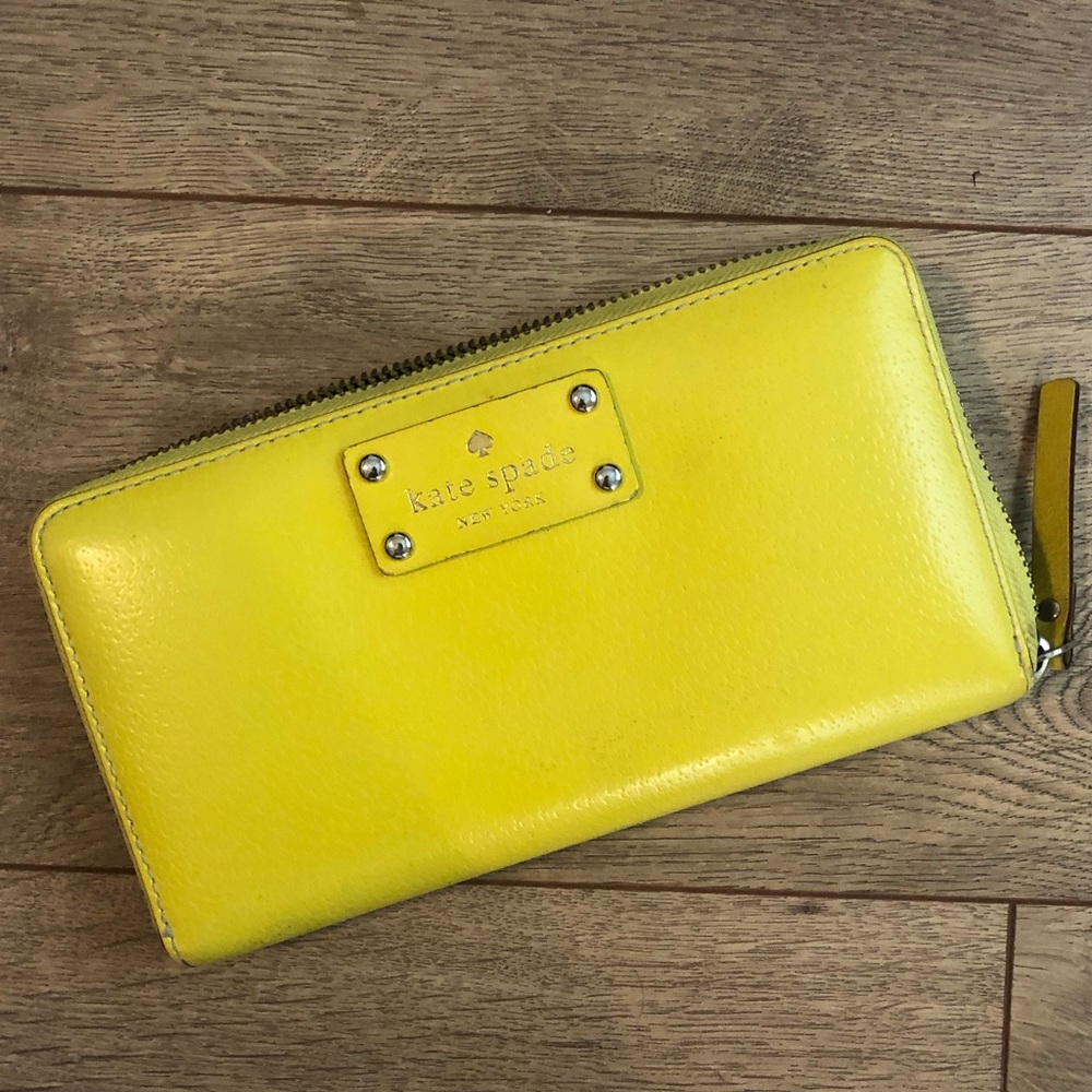 Kate Spade Zip-Around Spencer Wallet
